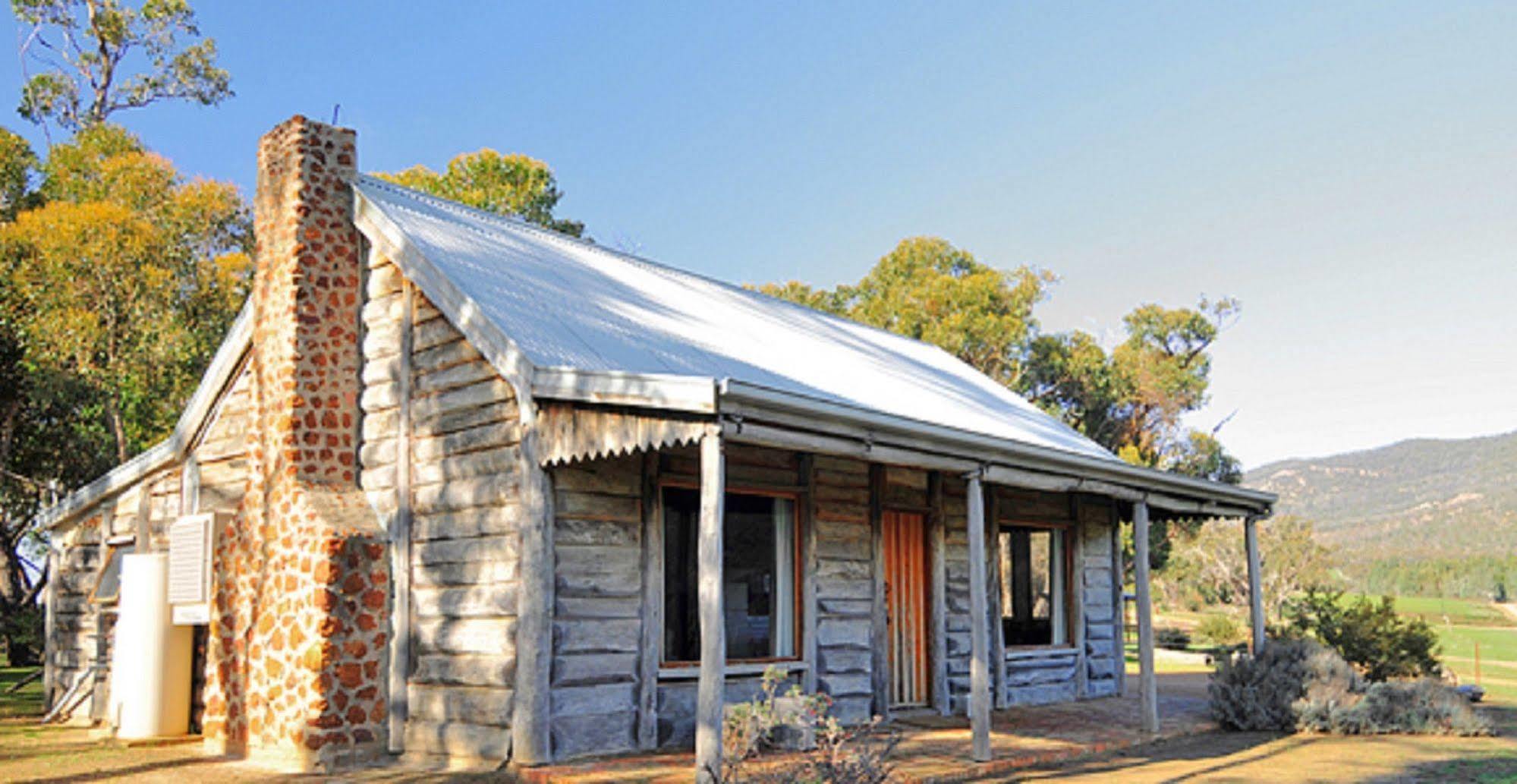 Grampians Pioneer Cottages Halls Gap Exterior photo