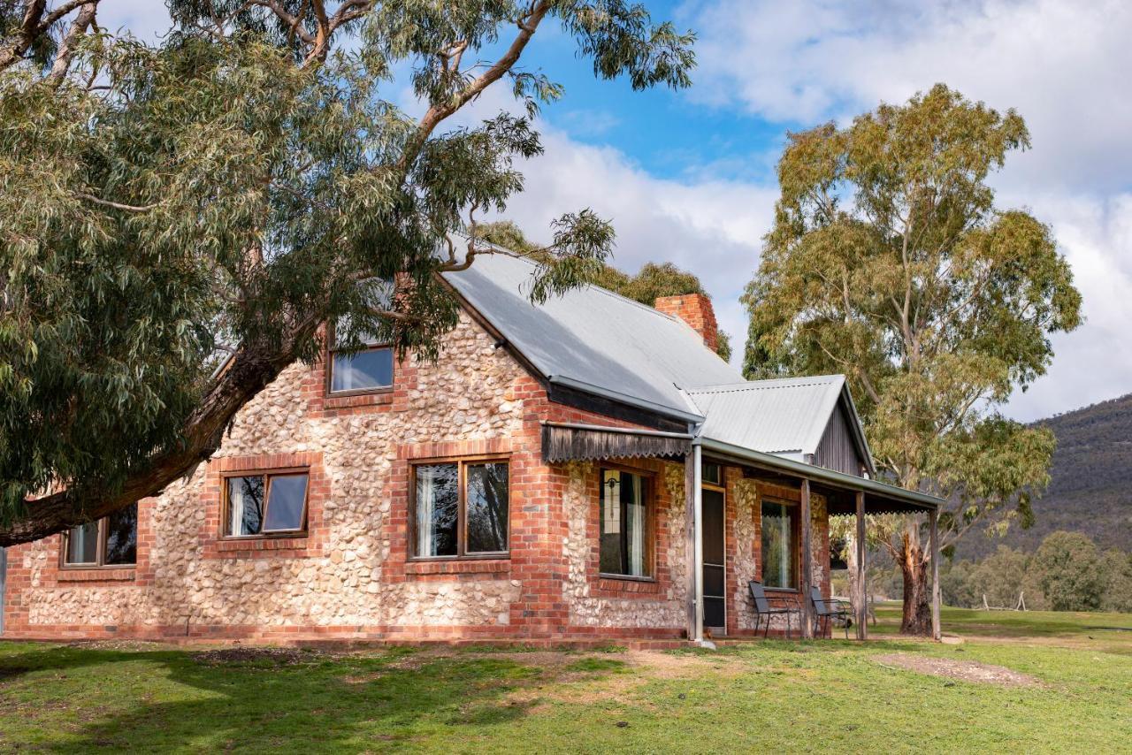 Grampians Pioneer Cottages Halls Gap Exterior photo